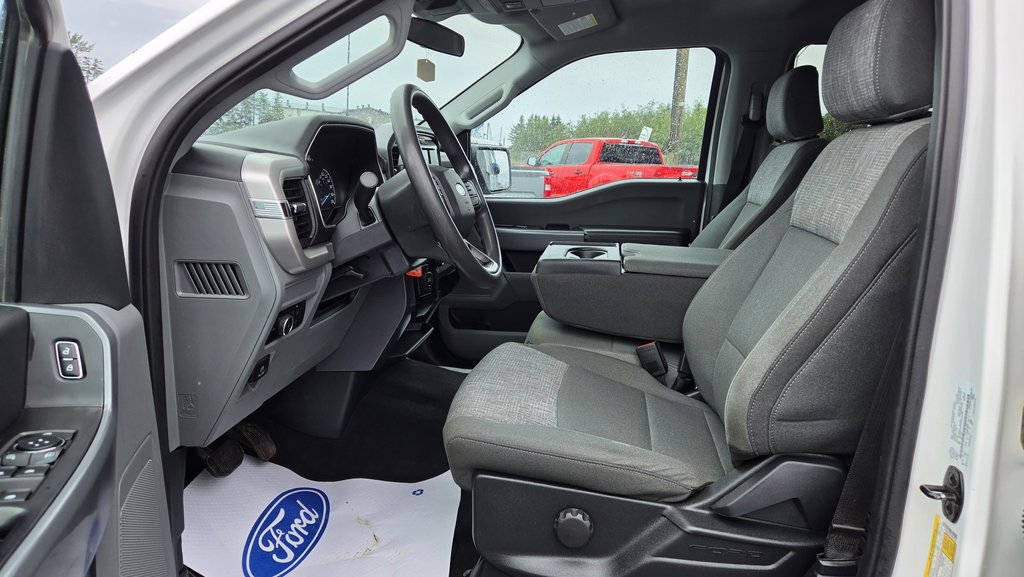 Ford F-150 XLT  ENSEMBLE XTR 300A 2023 à Matane, Québec - 13 - w1024h768px