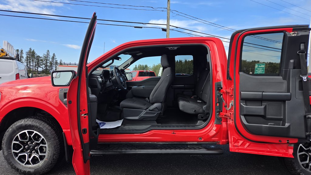 Ford F-150 XL  ENSEMBLE STX 101A 2023 à Matane, Québec - 15 - w1024h768px