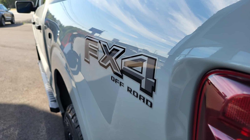 2024 Ford F-150 STX FX4 in Matane, Quebec - 9 - w1024h768px