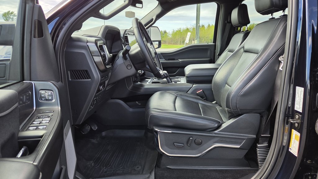 2024 Ford F-150 LARIAT 501A  ENSEMBLE DECOR in Matane, Quebec - 17 - w1024h768px