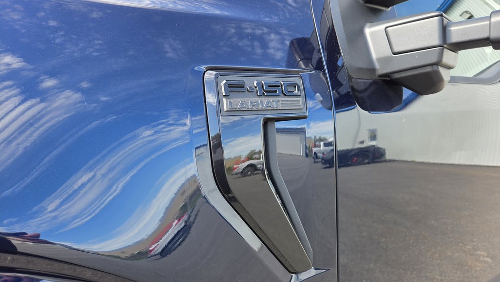 2024 Ford F-150 LARIAT 501A  ENSEMBLE DECOR in Matane, Quebec - 9 - w1024h768px