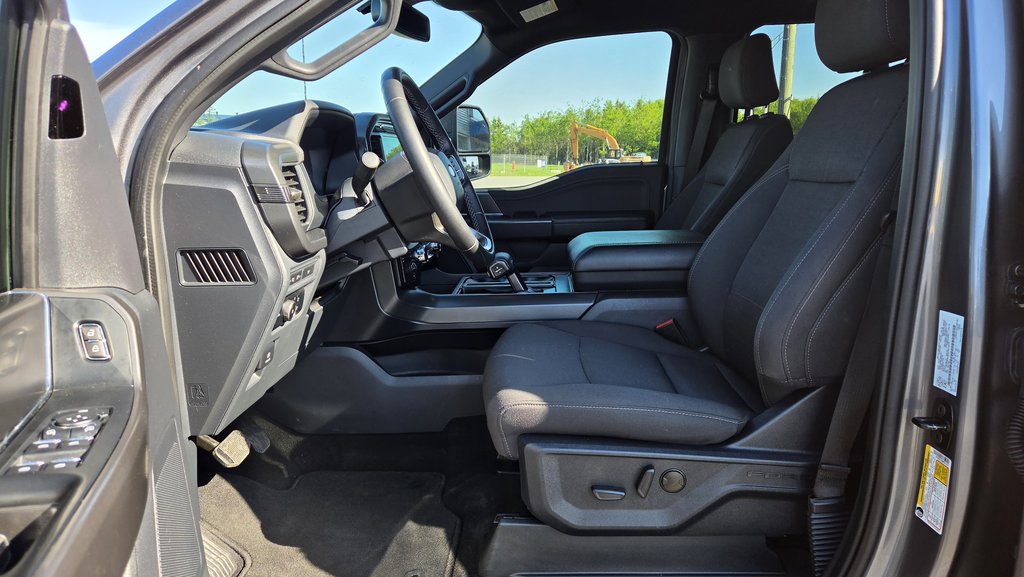 2024 Ford F-150 XLT ENSEMBLE DECOR NOIR 302A in Matane, Quebec - 16 - w1024h768px