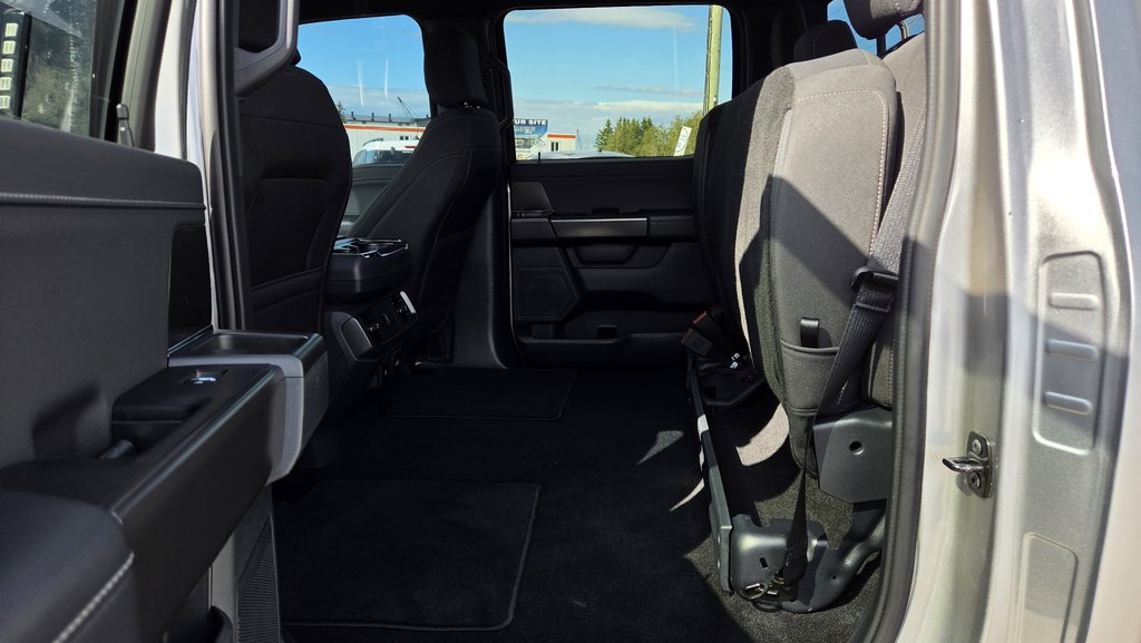 2024 Ford F-150 XLT ENSEMBLE DÉCOR NOIR 302A in Matane, Quebec - 21 - w1024h768px