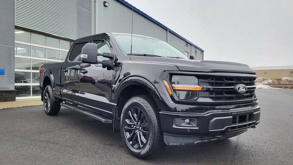Ford F-150 XLT ENSEMBLE DECOR NOIR 2025 à Matane, Québec - 3 - w1024h768px