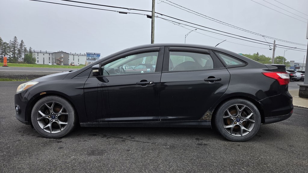 Ford Focus SE ENSEMBLE TEMPS FROID 2013 à Matane, Québec - 8 - w1024h768px