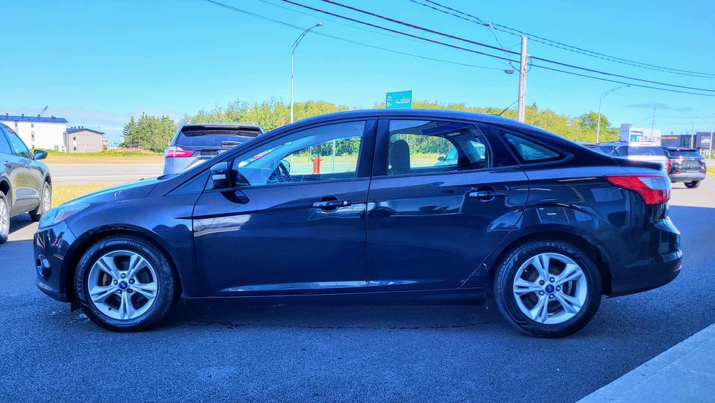 2014 Ford Focus SE in Matane, Quebec - 3 - w1024h768px