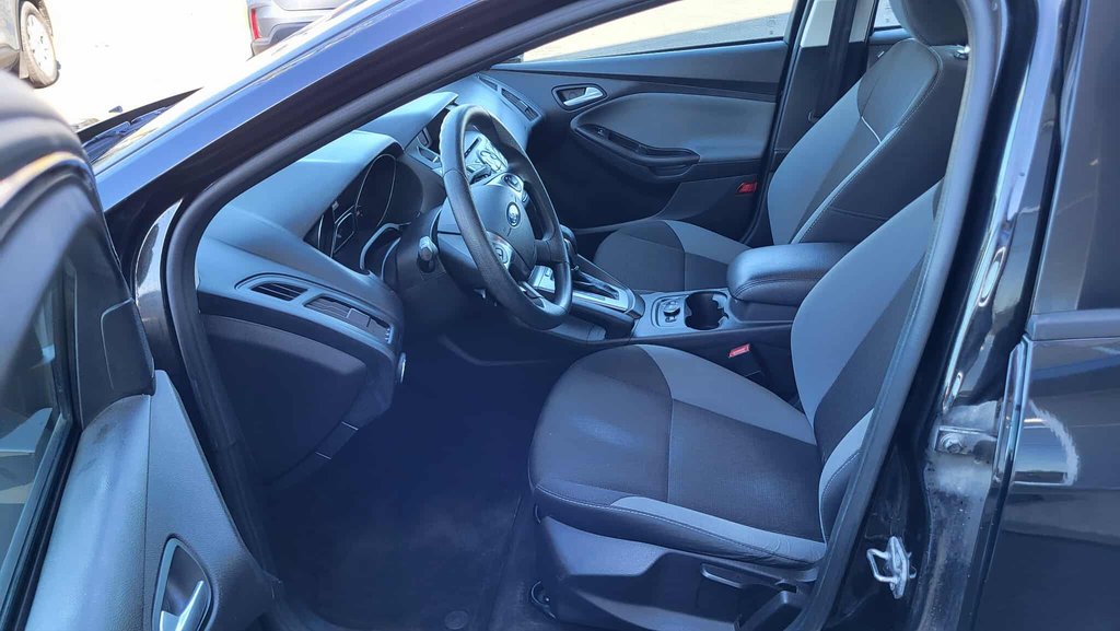 2014 Ford Focus SE in Matane, Quebec - 8 - w1024h768px