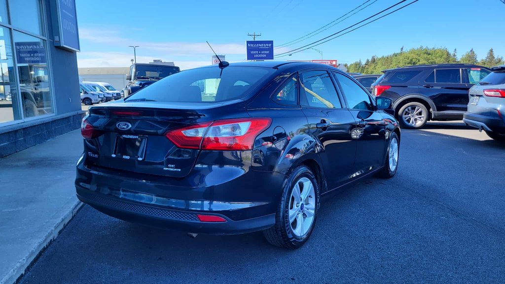 2014 Ford Focus SE in Matane, Quebec - 6 - w1024h768px