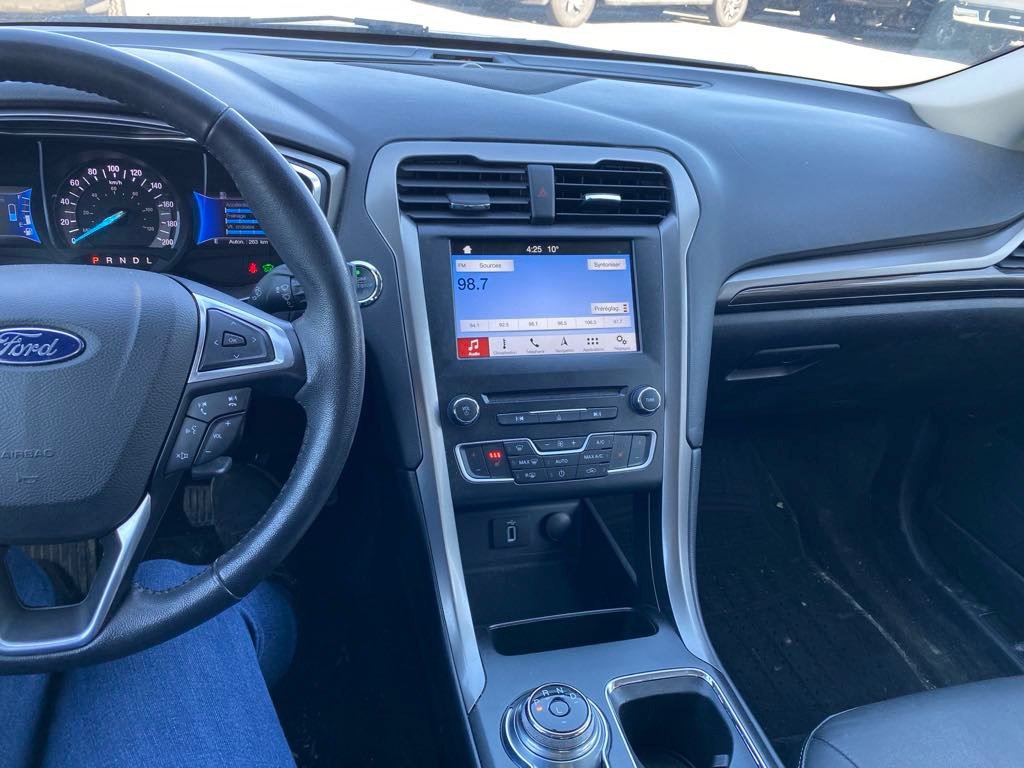 Ford Fusion Energi SE LUXURY  PHEV 2017 à Matane, Québec - 9 - w1024h768px
