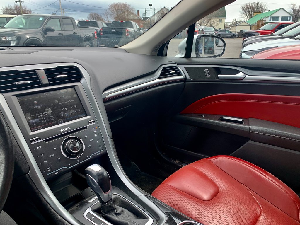 2014 Ford Fusion Titanium 300A in Matane, Quebec - 9 - w1024h768px