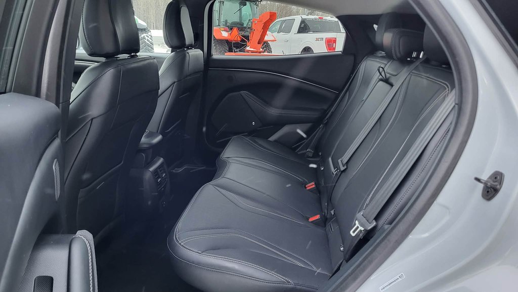 2021 Ford Mustang Mach-E Premium AWD BATTERIE LONGUE DURÉE 88KWH in Matane, Quebec - 21 - w1024h768px