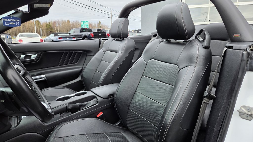 Ford Mustang CONVERTIBLE PREMIUM 2019 à Matane, Québec - 17 - w1024h768px