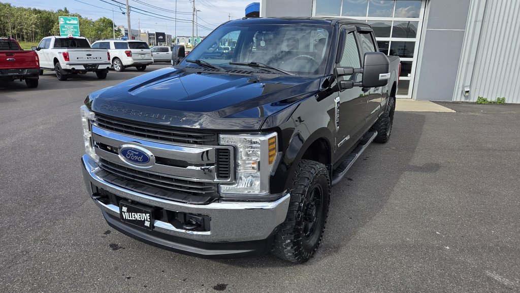 2017 Ford Super Duty F-250 SRW XLT  BOITE de 6 pieds in Matane, Quebec - 12 - w1024h768px