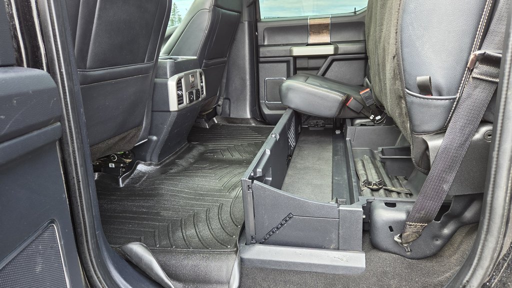 2022 Ford Super Duty F-250 SRW LARIAT 608A ENSEMBLE NOIR in Matane, Quebec - 25 - w1024h768px