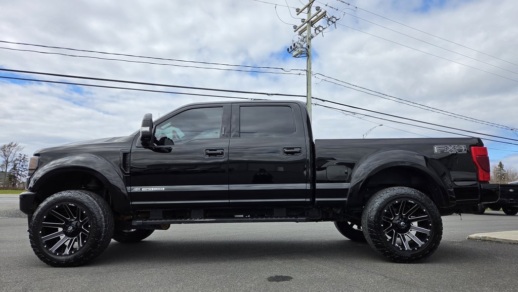 2022 Ford Super Duty F-250 SRW LARIAT 608A ENSEMBLE NOIR in Matane, Quebec - 14 - w1024h768px