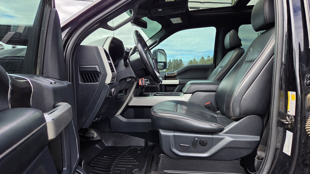 2022 Ford Super Duty F-250 SRW LARIAT 608A ENSEMBLE NOIR in Matane, Quebec - 19 - w1024h768px