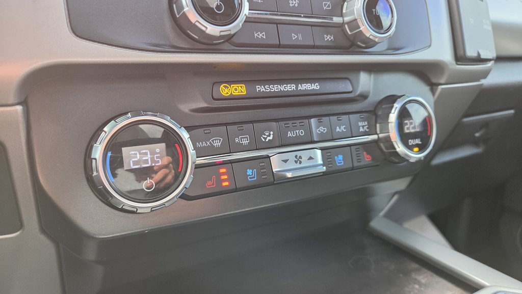 2022 Ford Super Duty F-250 SRW LARIAT 608A ENSEMBLE NOIR in Matane, Quebec - 22 - w1024h768px