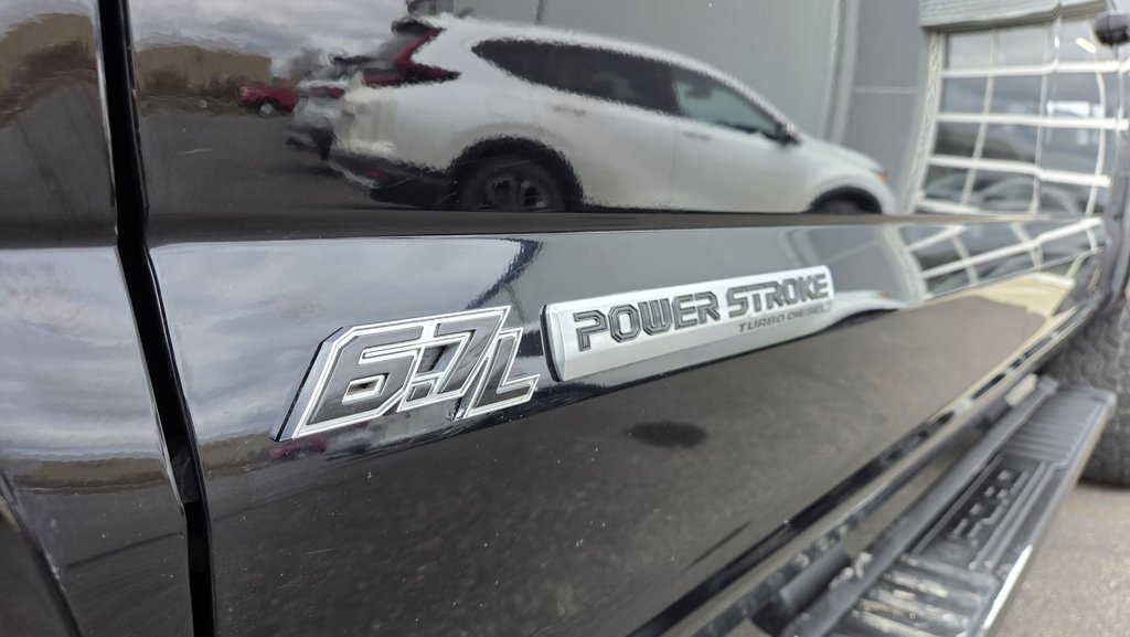 2022 Ford Super Duty F-250 SRW LARIAT 608A ENSEMBLE NOIR in Matane, Quebec - 16 - w1024h768px