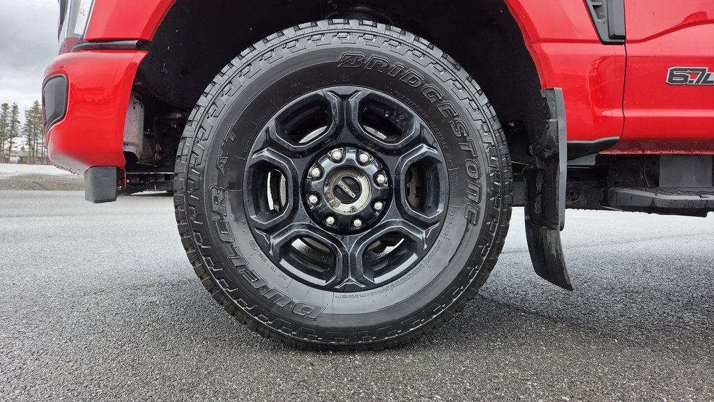 Ford Super Duty F-250 SRW XLT Haut niveau | ENSEMBLE SPORT  FX4 2023 à Matane, Québec - 12 - w1024h768px