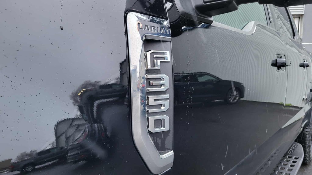 Ford Super Duty F-350 SRW LARIAT  SPORT 2022 à Matane, Québec - 2 - w1024h768px