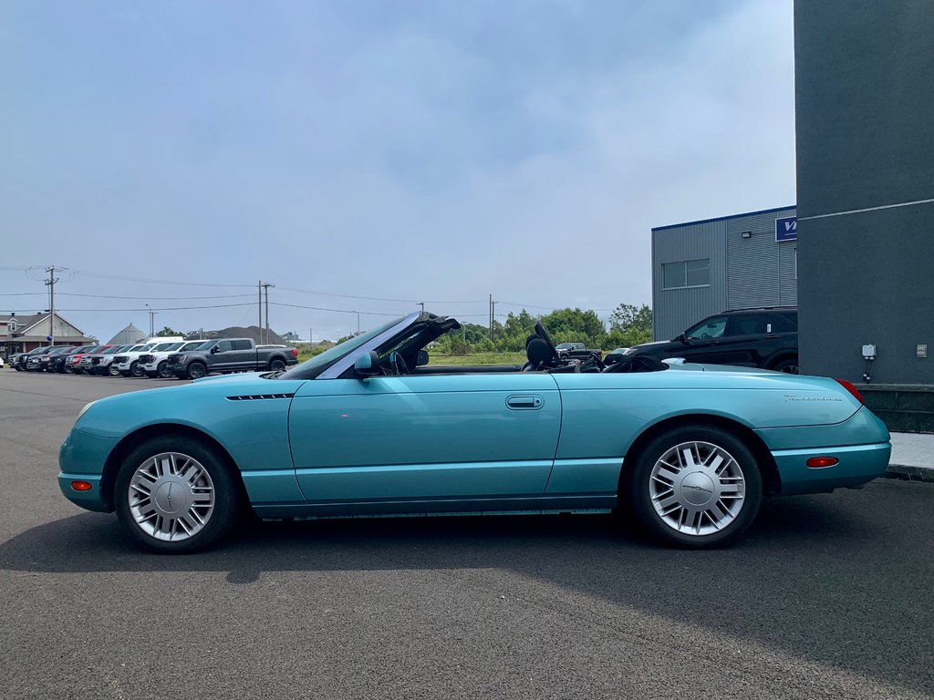 2002 Ford Thunderbird CONVERTIBLE in Matane, Quebec - 3 - w1024h768px