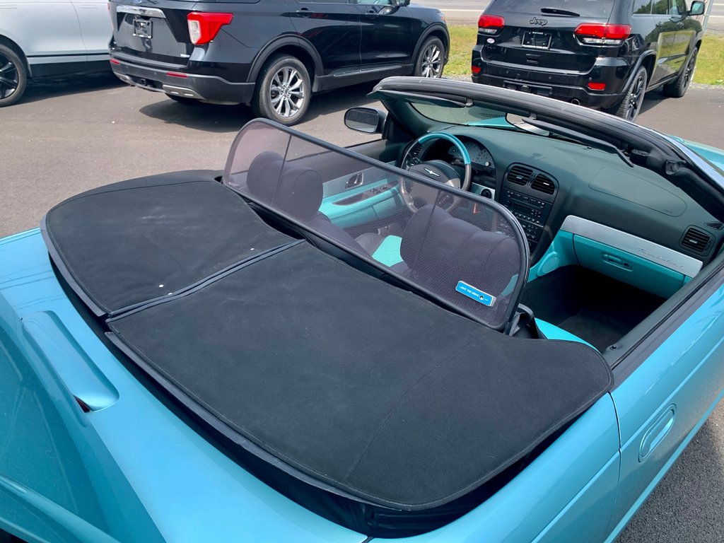 2002 Ford Thunderbird CONVERTIBLE in Matane, Quebec - 8 - w1024h768px