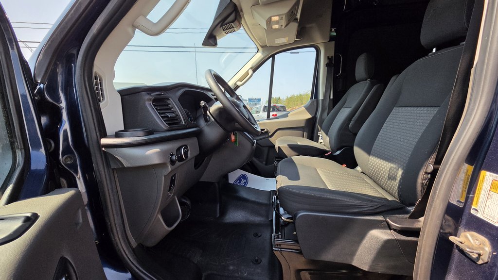 2022 Ford Transit Cargo Van TOIT HAUT CARGO   AWD in Matane, Quebec - 15 - w1024h768px