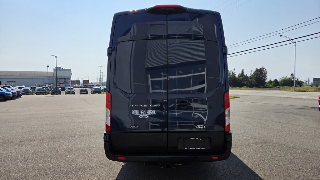 2022 Ford Transit Cargo Van TOIT HAUT CARGO   AWD in Matane, Quebec - 7 - w1024h768px
