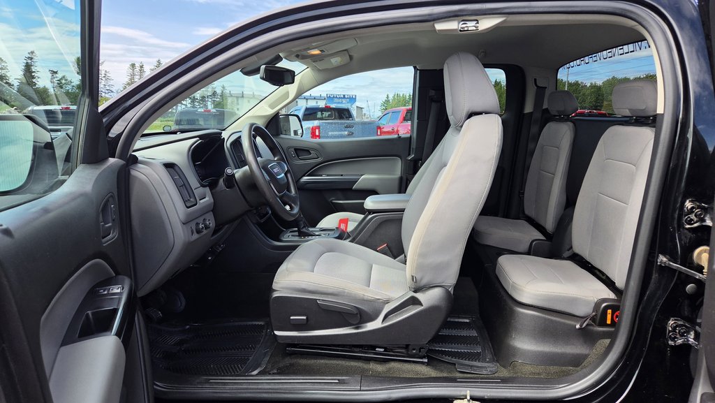 GMC Canyon 4WD 2016 à Matane, Québec - 13 - w1024h768px