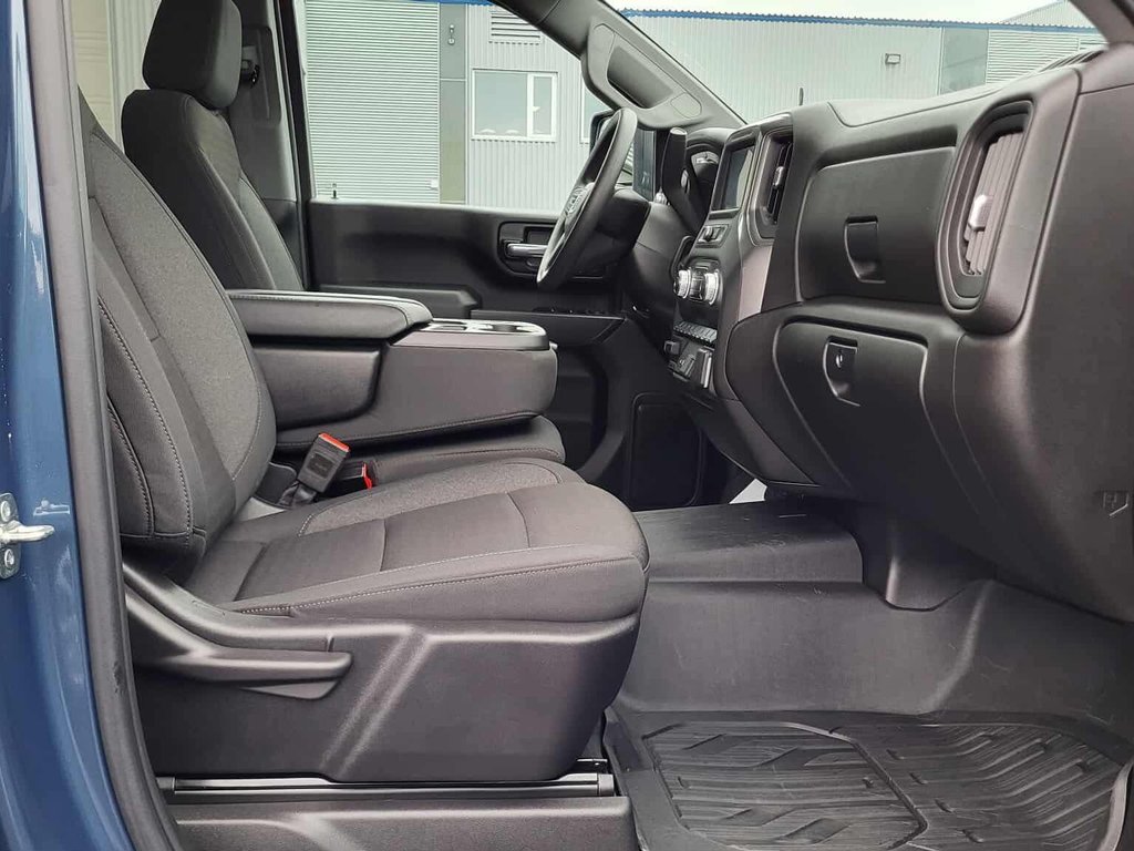 GMC Sierra 3500HD Pro  BOÎTE DE 8 PIEDS 2025 à Matane, Québec - 17 - w1024h768px