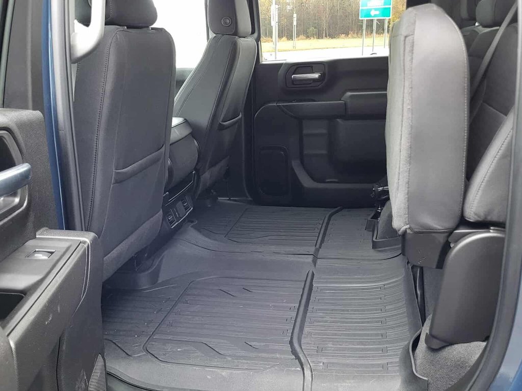 GMC Sierra 3500HD Pro  BOÎTE DE 8 PIEDS 2025 à Matane, Québec - 16 - w1024h768px