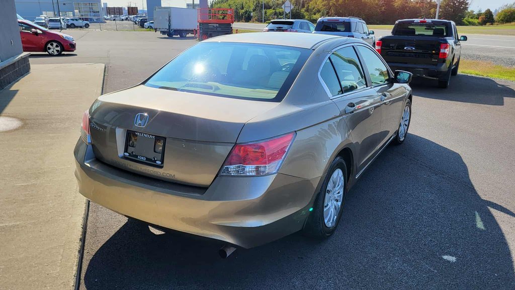 Honda Accord Sdn LX 2008 à Matane, Québec - 3 - w1024h768px