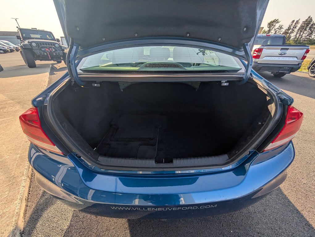 2014 Honda Civic Sedan LX in Matane, Quebec - 7 - w1024h768px