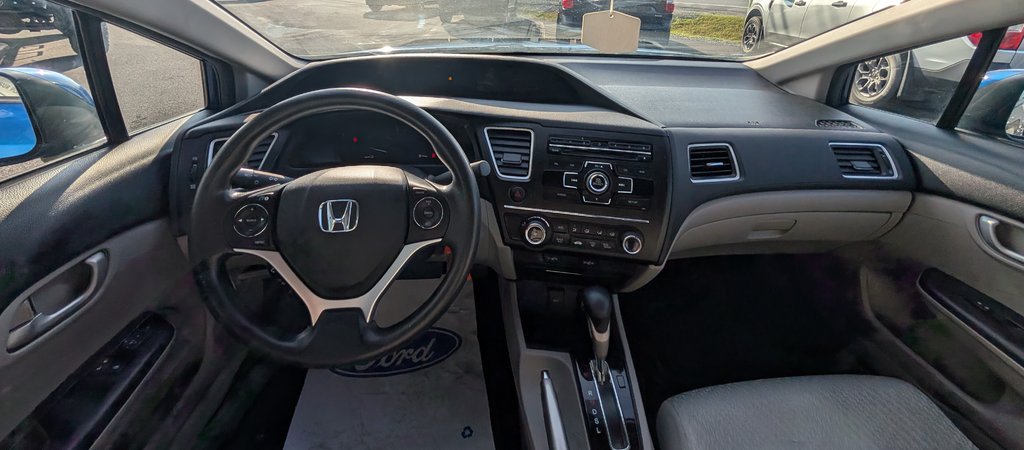 2014 Honda Civic Sedan LX in Matane, Quebec - 8 - w1024h768px