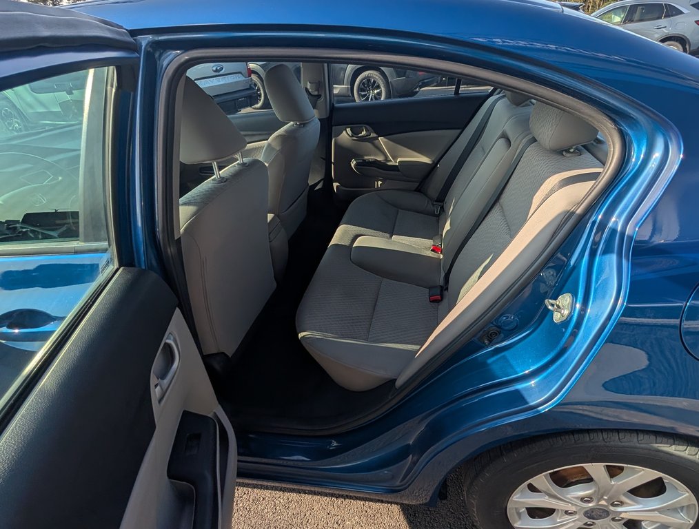 2014 Honda Civic Sedan LX in Matane, Quebec - 6 - w1024h768px