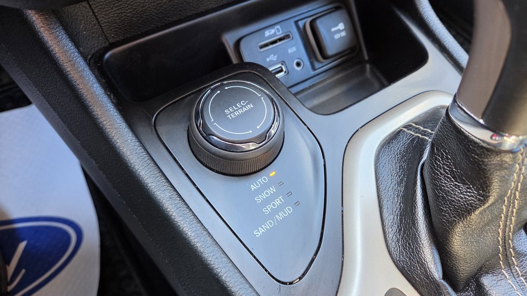 Jeep Cherokee Limited  TEL QUEL 2015 à Matane, Québec - 17 - w1024h768px