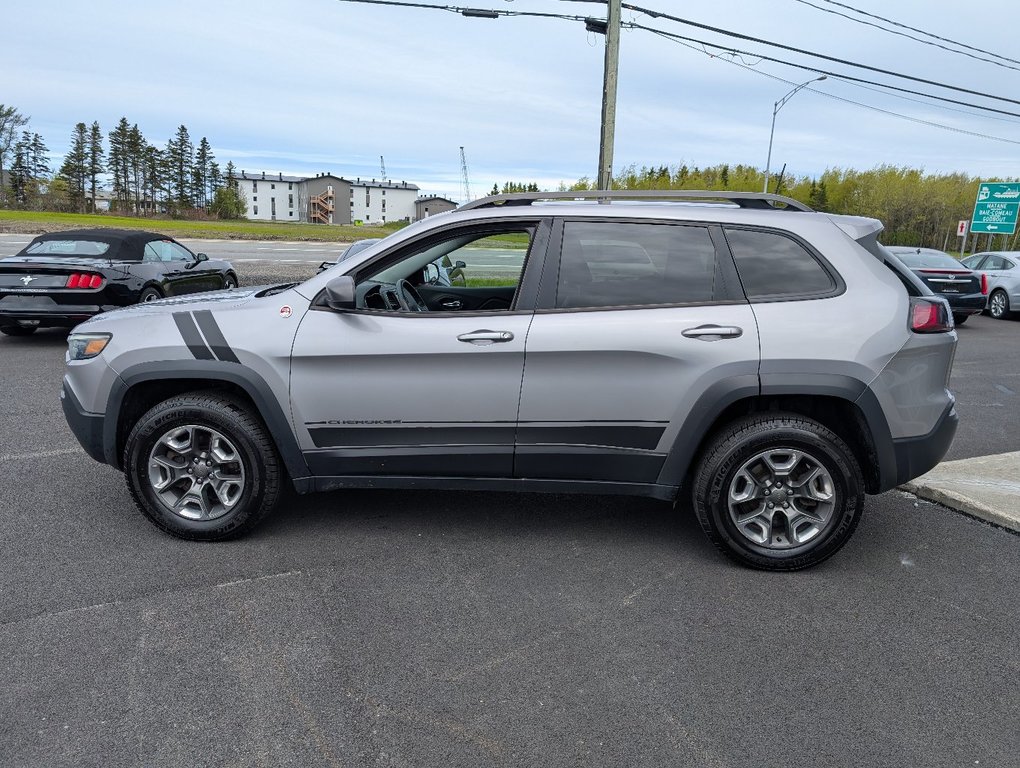 Jeep Cherokee Trailhawk 2019 à Matane, Québec - 4 - w1024h768px