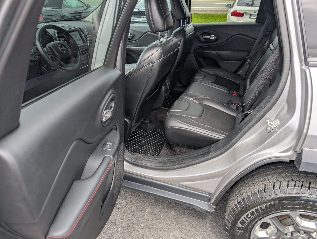 Jeep Cherokee Trailhawk 2019 à Matane, Québec - 9 - w1024h768px
