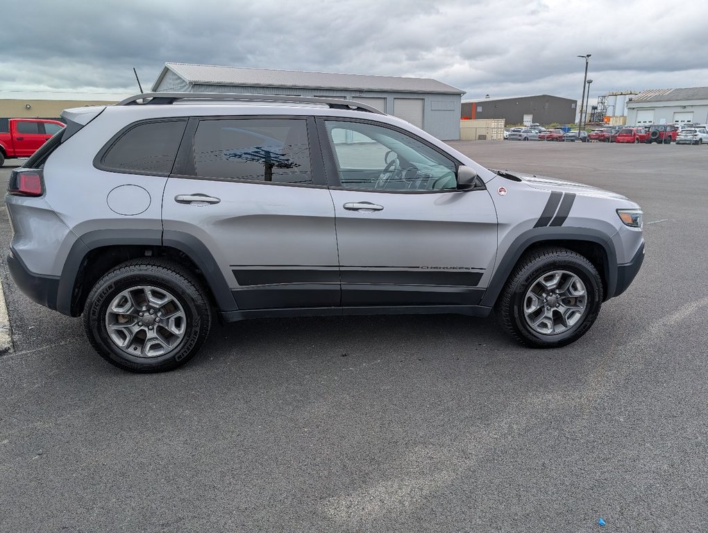 Jeep Cherokee Trailhawk 2019 à Matane, Québec - 2 - w1024h768px