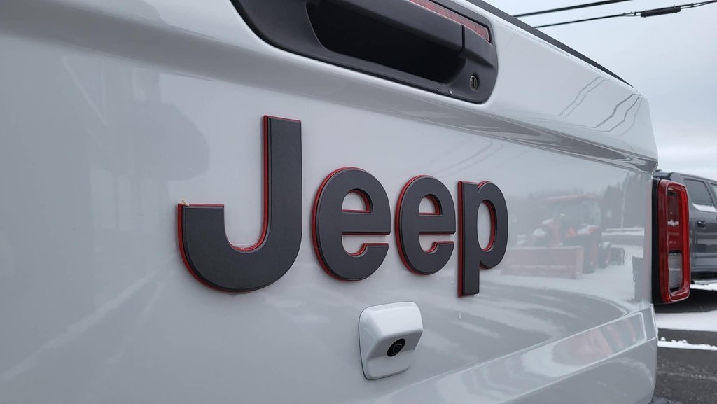 2023 Jeep Gladiator Rubicon in Matane, Quebec - 10 - w1024h768px