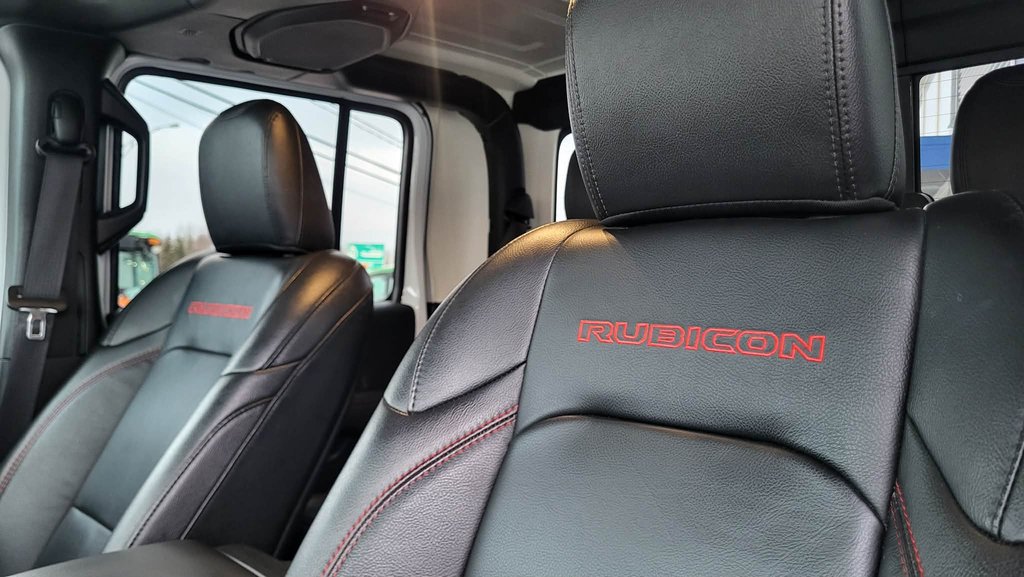 2023 Jeep Gladiator Rubicon in Matane, Quebec - 16 - w1024h768px