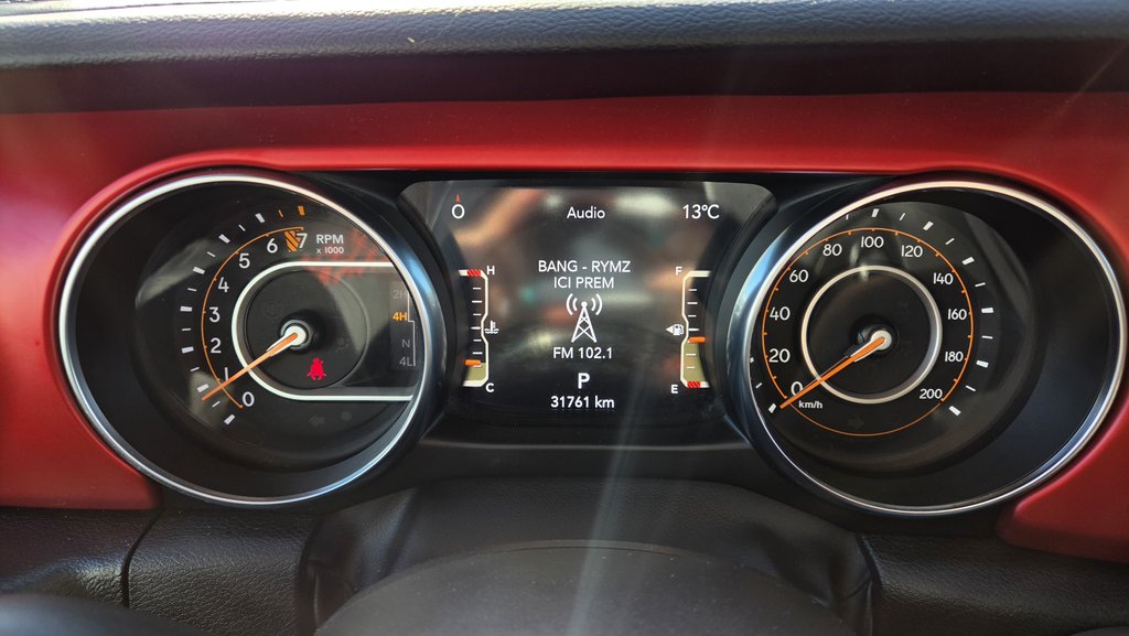 2023 Jeep Gladiator Rubicon avec toit rigide in Matane, Quebec - 21 - w1024h768px