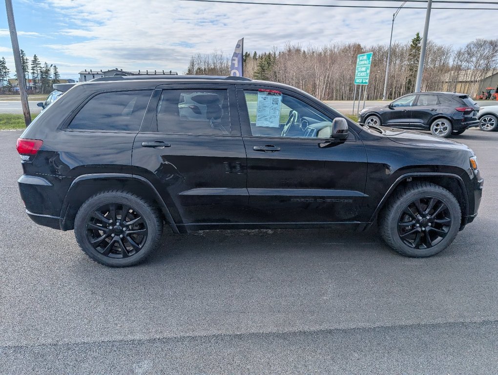 Jeep Grand Cherokee Altitude IV 2018 à Matane, Québec - 3 - w1024h768px