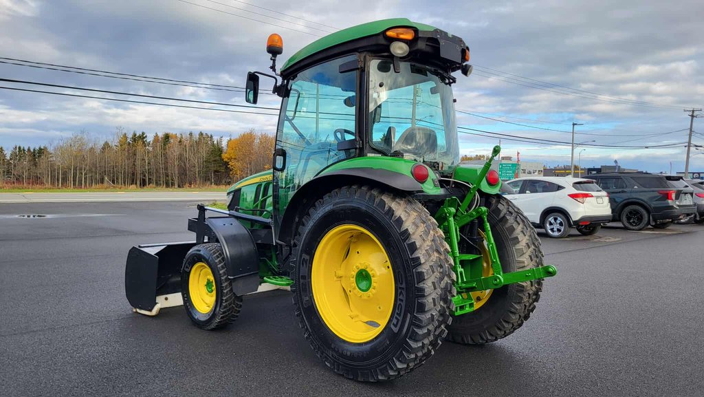 2015 John Deere 4066R 4WD Utility tractor Équipé d'une gratte à neige et d'une souffleuse !! in Matane, Quebec - 12 - w1024h768px