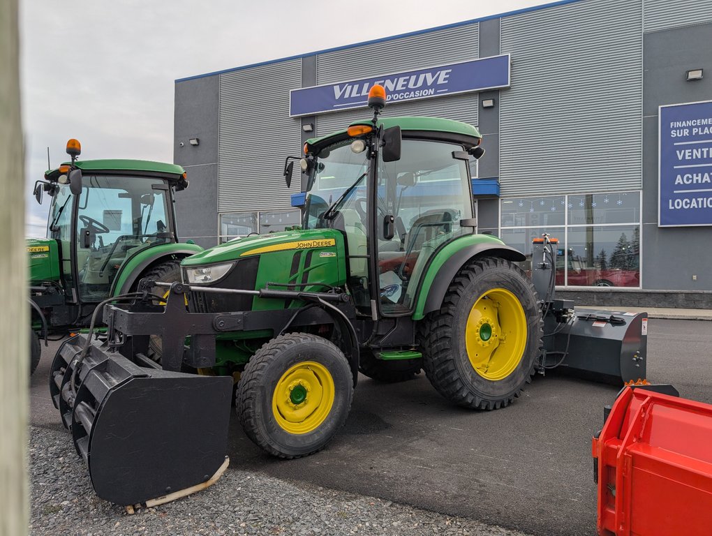 2015 John Deere 4066R 4WD Utility tractor Équipé d'une gratte à neige et d'une souffleuse !! in Matane, Quebec - 21 - w1024h768px
