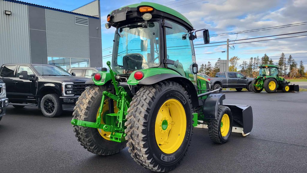 2015 John Deere 4066R 4WD Utility tractor Équipé d'une gratte à neige et d'une souffleuse !! in Matane, Quebec - 11 - w1024h768px