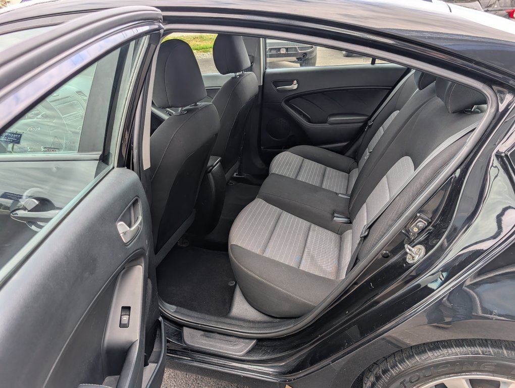Kia Forte DE BASE 2016 à Matane, Québec - 6 - w1024h768px