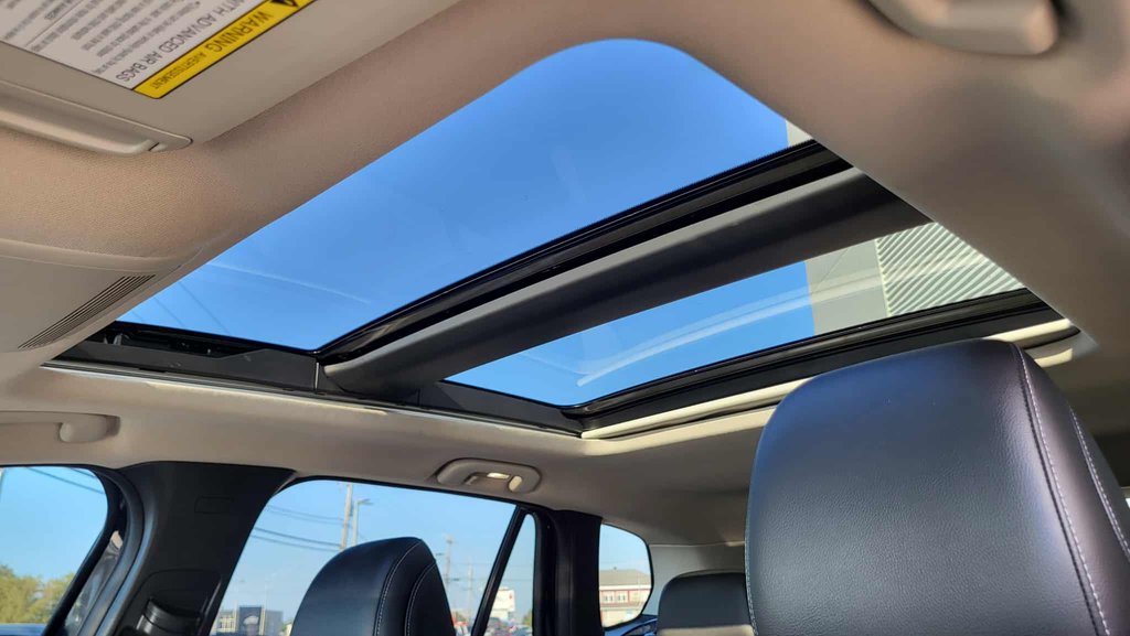 2023 Mazda CX-50 GS-L in Matane, Quebec - 14 - w1024h768px