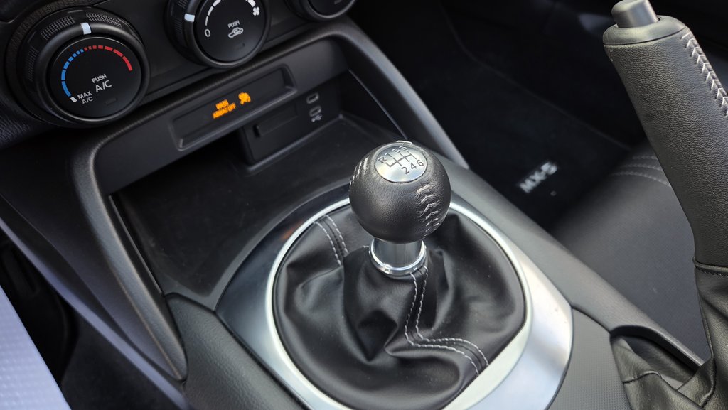 2024 Mazda MX-5 GS  Manuelle in Matane, Quebec - 15 - w1024h768px