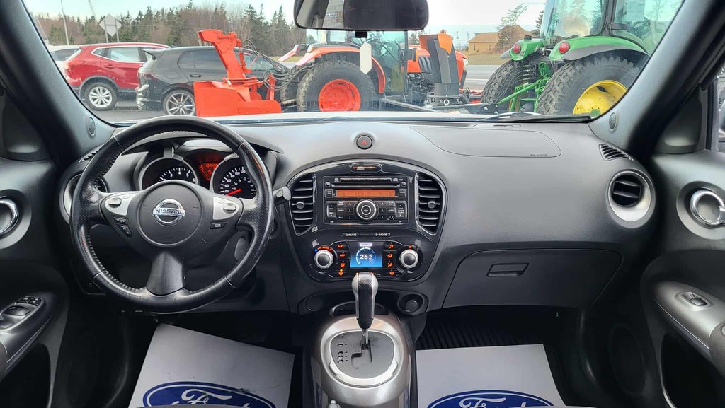 2011 Nissan JUKE SL  AWD in Matane, Quebec - 13 - w1024h768px